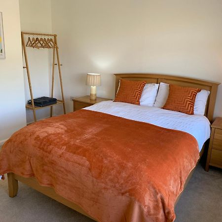 Gower Getaway - Parking & Ensuite Суонси Экстерьер фото